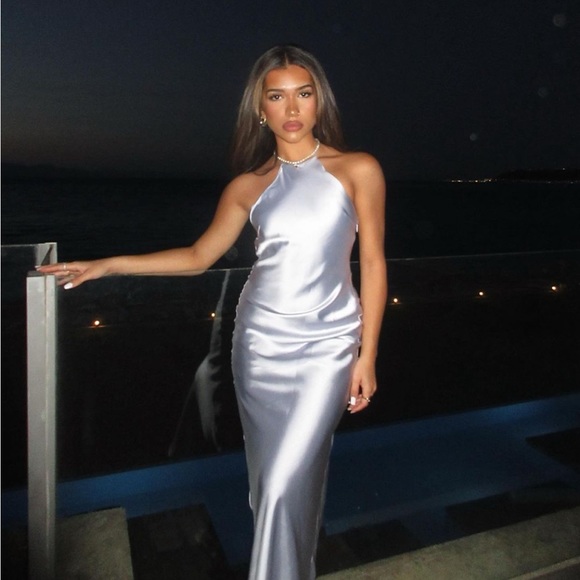 𝗡𝗪𝗧 𝗭𝗮𝗿𝗮 • Satin Dress With Spaghetti Straps - Picture 10 of 14